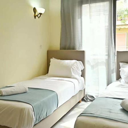 New Times Home & Hotels Near Metro Station Athens Center Luaran gambar