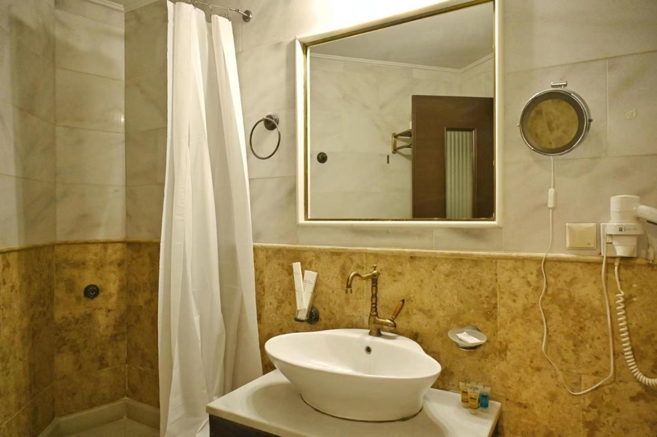 New Times Home & Hotels Near Metro Station Athens Center Luaran gambar