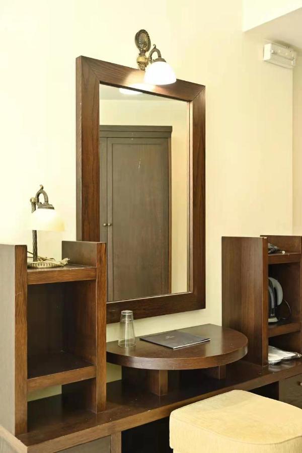 New Times Home & Hotels Near Metro Station Athens Center Luaran gambar