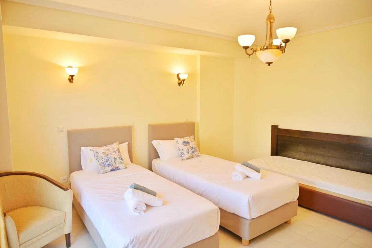 New Times Home & Hotels Near Metro Station Athens Center Luaran gambar