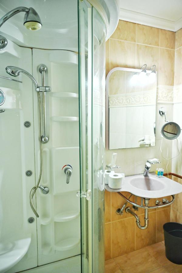 New Times Home & Hotels Near Metro Station Athens Center Luaran gambar
